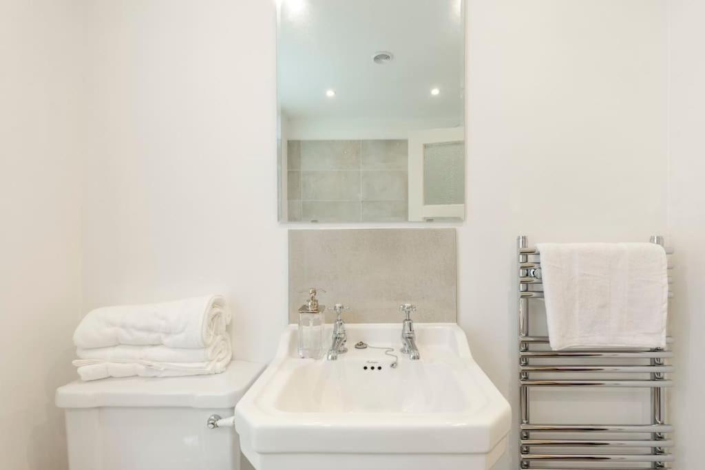 Windsor Legoland 5 Star For Upto 14 Guests Holiday home