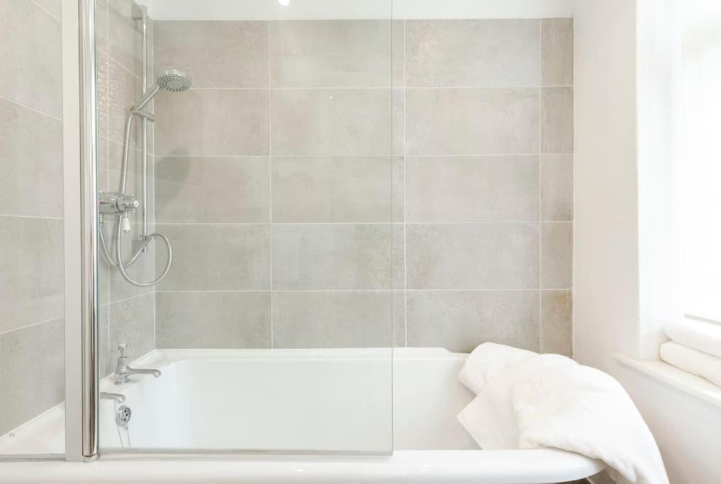 Holiday home Windsor Legoland 5 Star For Upto 14 Guests
